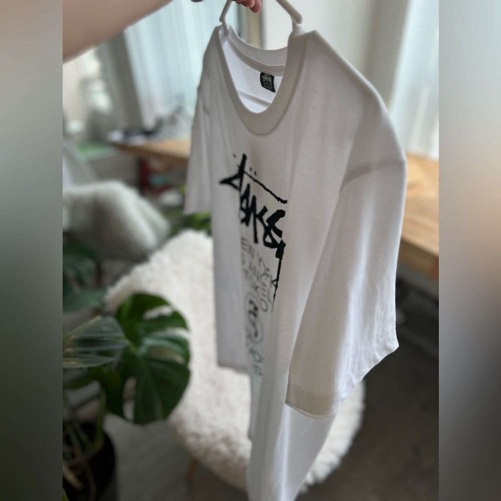 ๐ Authentic Stussy World Tour White Tee - unisex - L - Picture 4 of 17